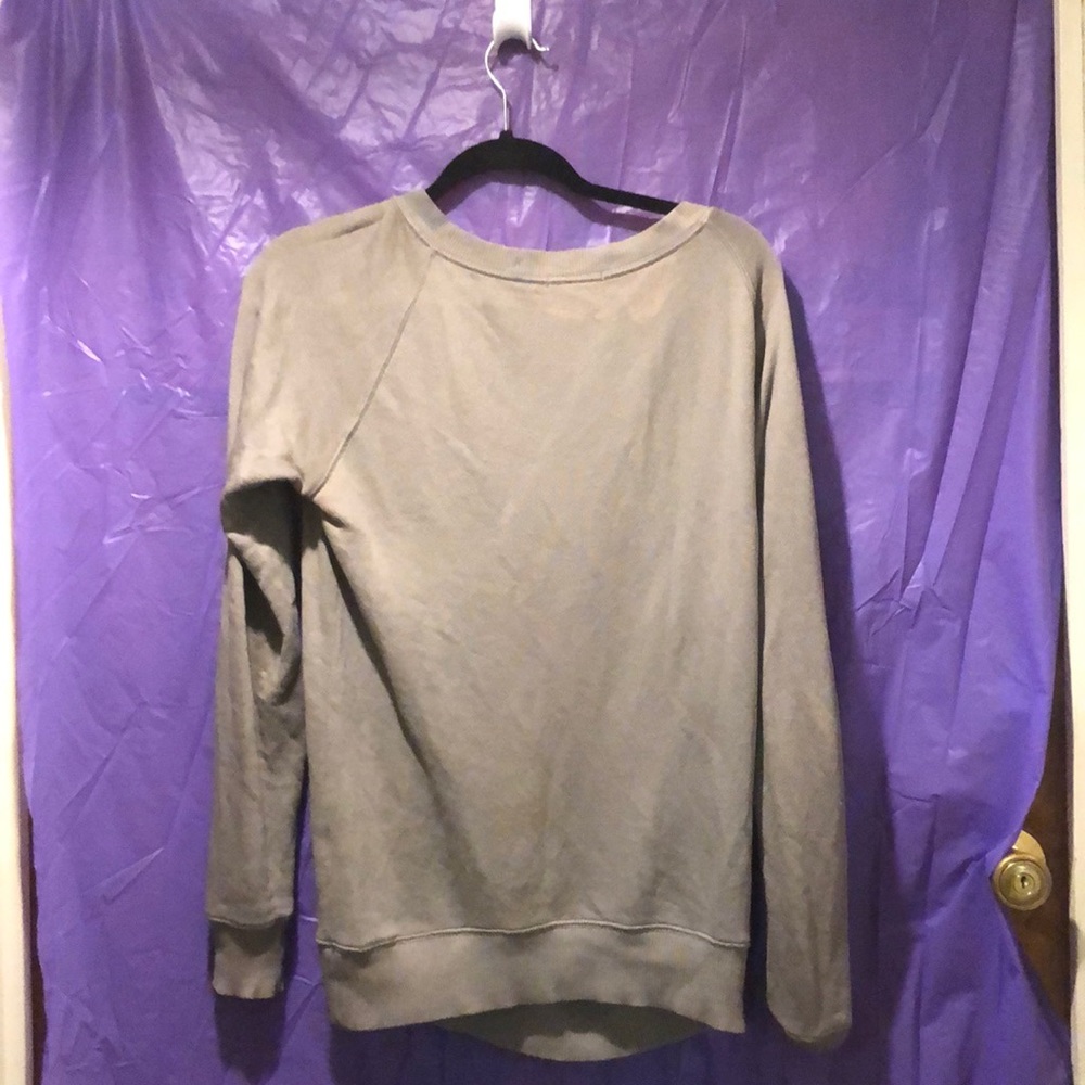 Sweatshirt - Picture 2 of 3